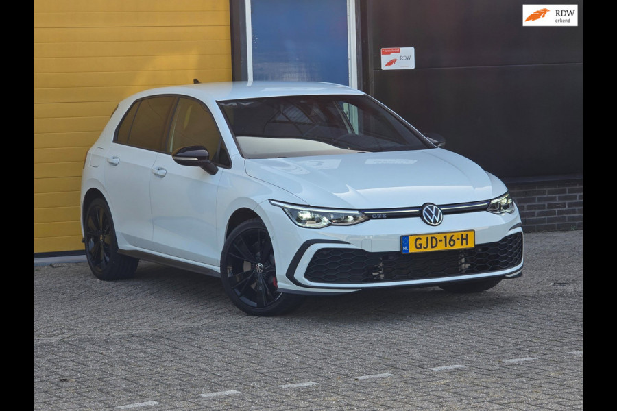 Volkswagen Golf 1.4 eHybrid GTE / Aut / Acc / Dode Hoek / Lane Assist / Apple Carplay / Led / Pdc / Allu Velgen