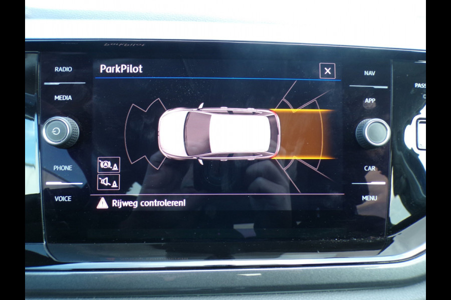 Volkswagen Polo 1.0 TSI Highline R-line-Virtual dash-Carplay