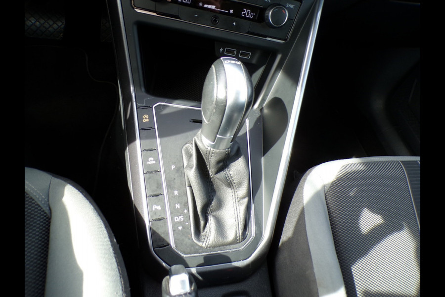 Volkswagen Polo 1.0 TSI Highline R-line-Virtual dash-Carplay
