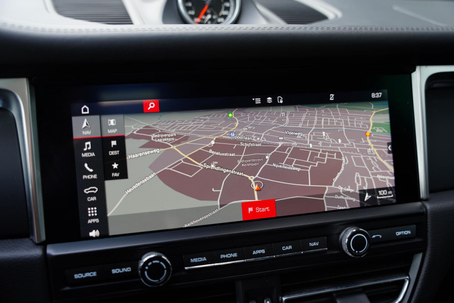 Porsche Macan 2.0 / Luchtvering / Panoramadak
