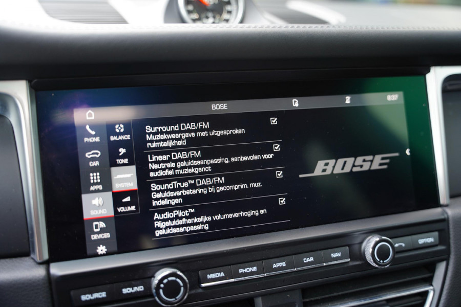 Porsche Macan 2.0 / Luchtvering / Panoramadak