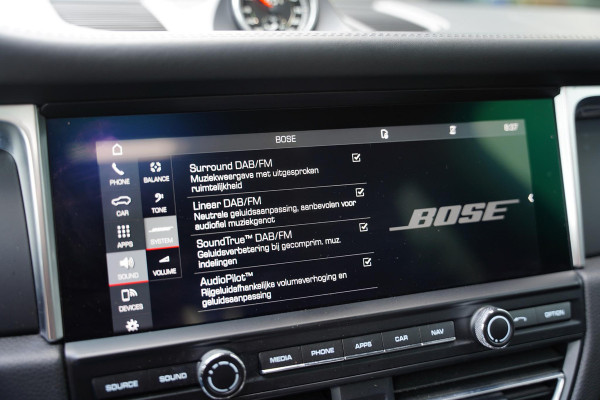 Porsche Macan 2.0 / Luchtvering / Panoramadak