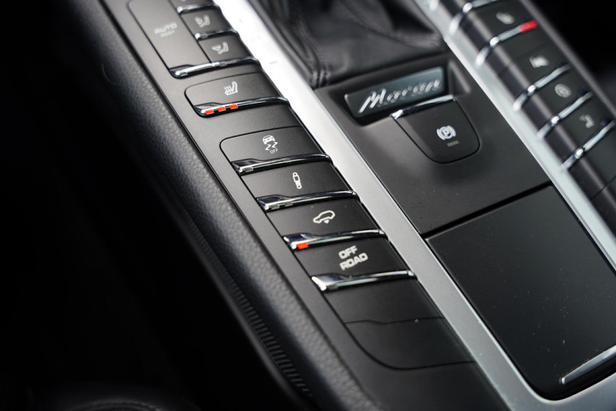 Porsche Macan 2.0 / Luchtvering / Panoramadak