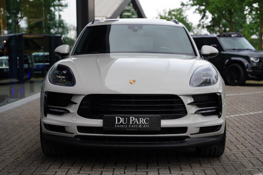 Porsche Macan 2.0 / Luchtvering / Panoramadak
