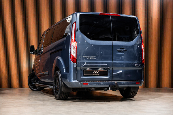 Ford Transit Custom 320 2.0 TDCI 170 PK L2H1 Limited DC | ACC | Navigatie | CarPlay | Camera | Trekhaak | Stoelverwarming | L+R Schuifdeur | Dodehoek | DAB | Dubbel cabine | Nieuwe APK | Euro 6