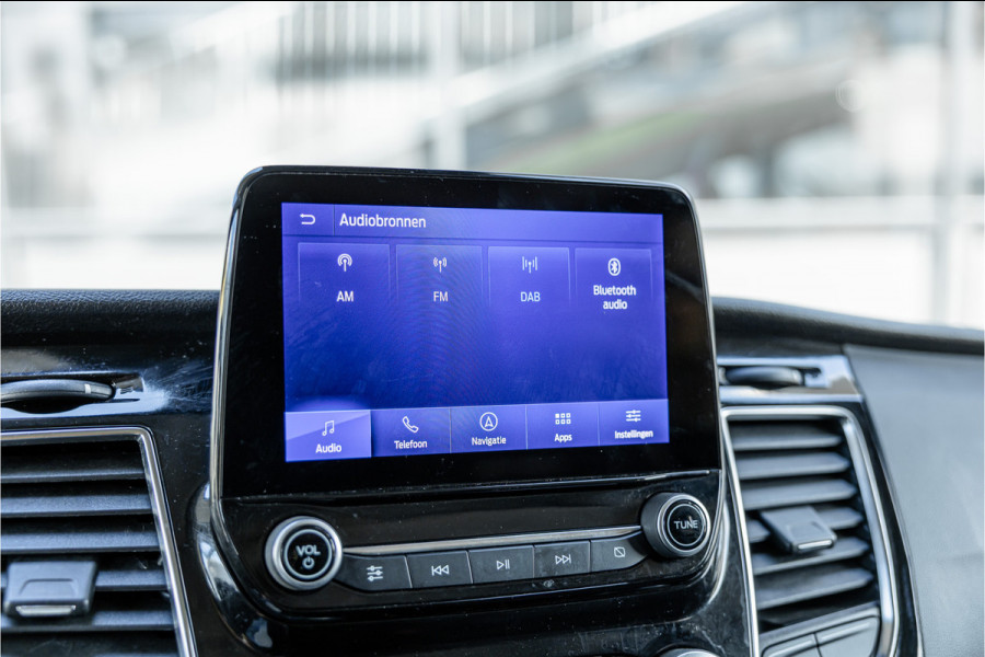 Ford Transit Custom 320 2.0 TDCI 170 PK L2H1 Limited DC | ACC | Navigatie | CarPlay | Camera | Trekhaak | Stoelverwarming | L+R Schuifdeur | Dodehoek | DAB | Dubbel cabine | Nieuwe APK | Euro 6