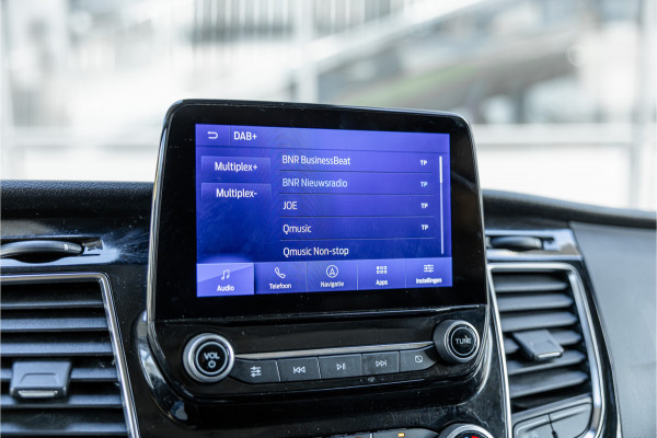 Ford Transit Custom 320 2.0 TDCI 170 PK L2H1 Limited DC | ACC | Navigatie | CarPlay | Camera | Trekhaak | Stoelverwarming | L+R Schuifdeur | Dodehoek | DAB | Dubbel cabine | Nieuwe APK | Euro 6