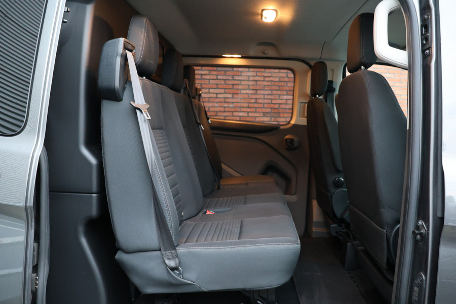 Ford Transit Custom 320 2.0 TDCI 170 PK L2H1 Limited DC | ACC | Navigatie | CarPlay | Camera | Trekhaak | Stoelverwarming | L+R Schuifdeur | Dodehoek | DAB | Dubbel cabine | Nieuwe APK | Euro 6