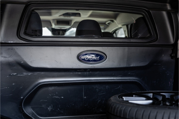 Ford Transit Custom 320 2.0 TDCI 170 PK L2H1 Limited DC | ACC | Navigatie | CarPlay | Camera | Trekhaak | Stoelverwarming | L+R Schuifdeur | Dodehoek | DAB | Dubbel cabine | Nieuwe APK | Euro 6