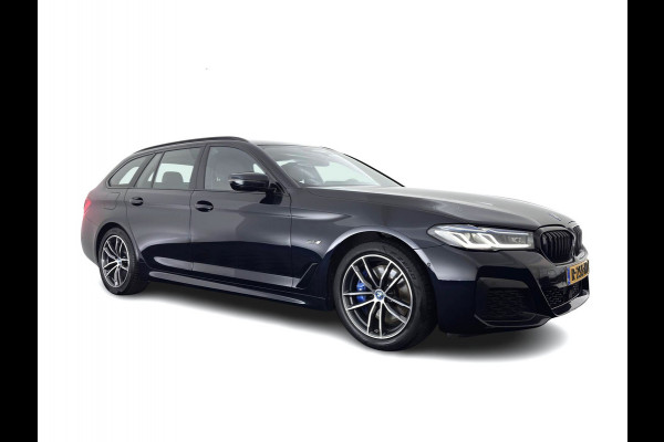 BMW 5 Serie Touring 530e M-Sportpack Business Edition Plus (Plug-in) {SoH-85%} (INCL-BTW) *LEATHER | LASER-LED | ADAPTIVE-CRUISE | BLINDSPOT | MEMORY-PACK | DIGI-COCKPIT | HIFI-SOUND | CAMERA | NAVI-FULLMAP | PRIVACY-GLASS | SHIFTPADDLES | AMBIENTLIGHT | HEAD-UP | 18"AL
