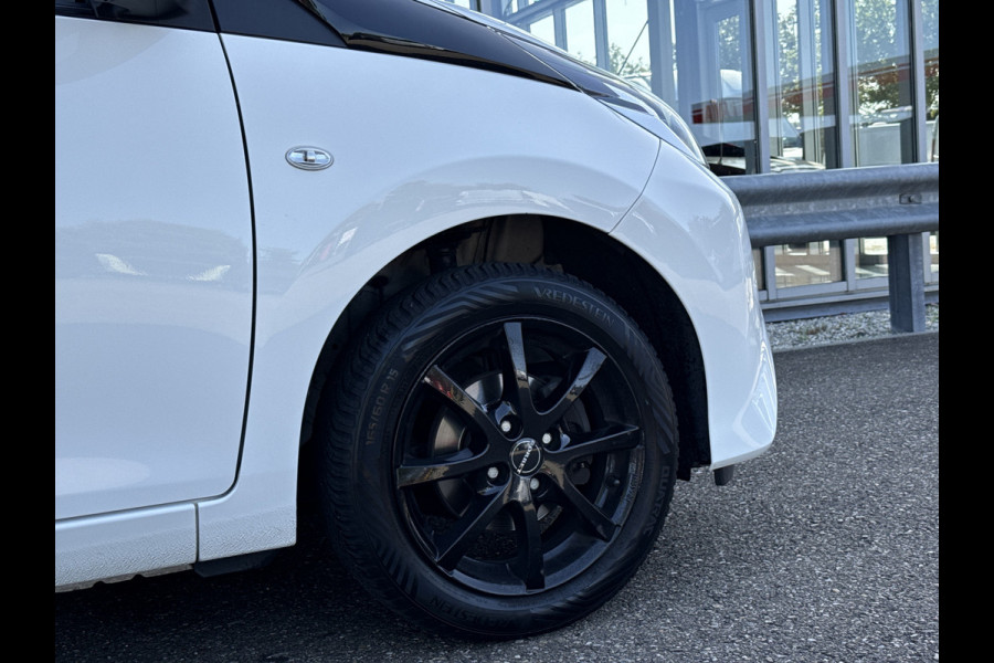 Toyota Aygo 1.0 VVT-i x-play | Cruisec. | Camera | Airco | Carplay | Sportvelgen