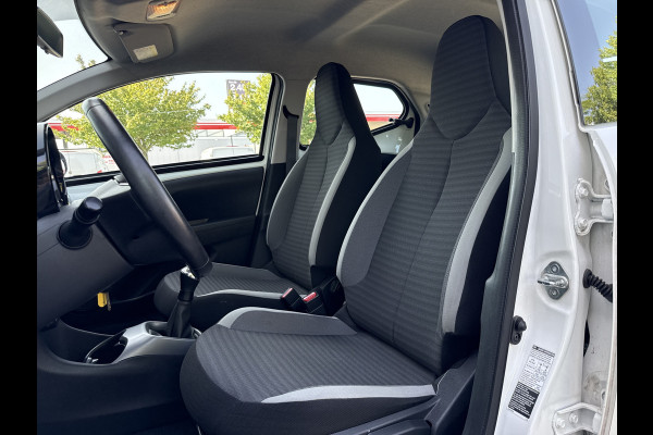 Toyota Aygo 1.0 VVT-i x-play | Cruisec. | Camera | Airco | Carplay | Sportvelgen