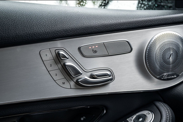 Mercedes-Benz GLC 300 4MATIC Premium Plus Panoramadak I Trekhaak I Burmester I Led I Vol leder I HeadUp I Dealeronderhouden