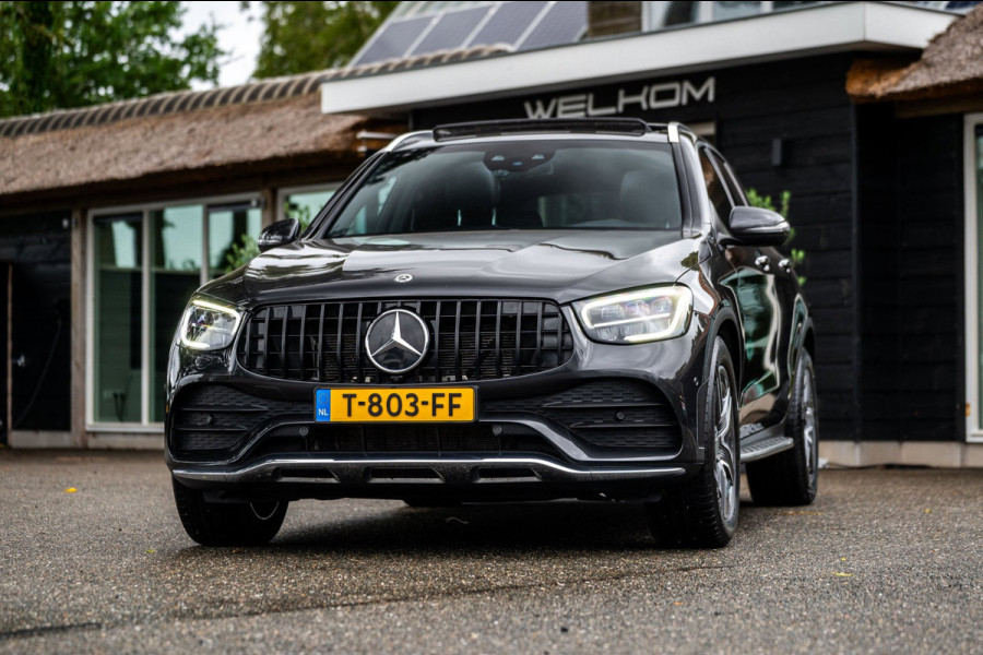 Mercedes-Benz GLC 300 4MATIC Premium Plus Panoramadak I Trekhaak I Burmester I Led I Vol leder I HeadUp I Dealeronderhouden