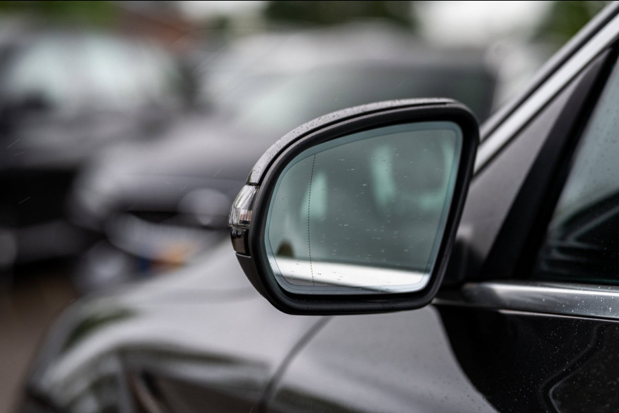 Mercedes-Benz GLC 300 4MATIC Premium Plus Panoramadak I Trekhaak I Burmester I Led I Vol leder I HeadUp I Dealeronderhouden