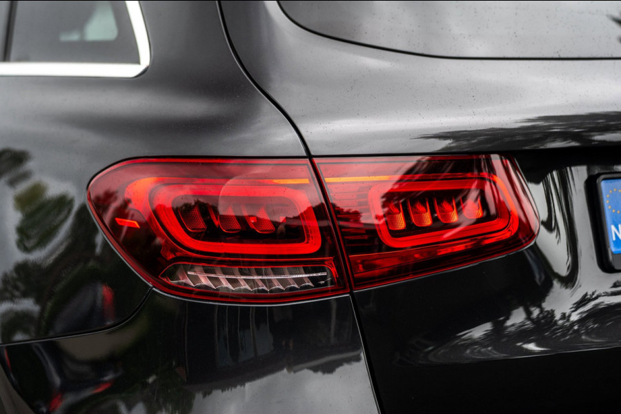 Mercedes-Benz GLC 300 4MATIC Premium Plus Panoramadak I Trekhaak I Burmester I Led I Vol leder I HeadUp I Dealeronderhouden