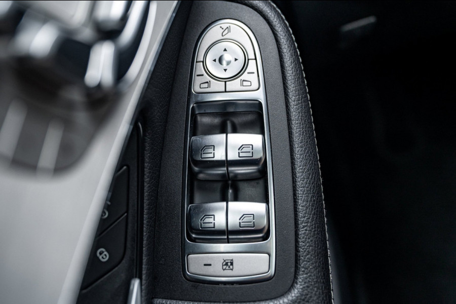 Mercedes-Benz GLC 300 4MATIC Premium Plus Panoramadak I Trekhaak I Burmester I Led I Vol leder I HeadUp I Dealeronderhouden