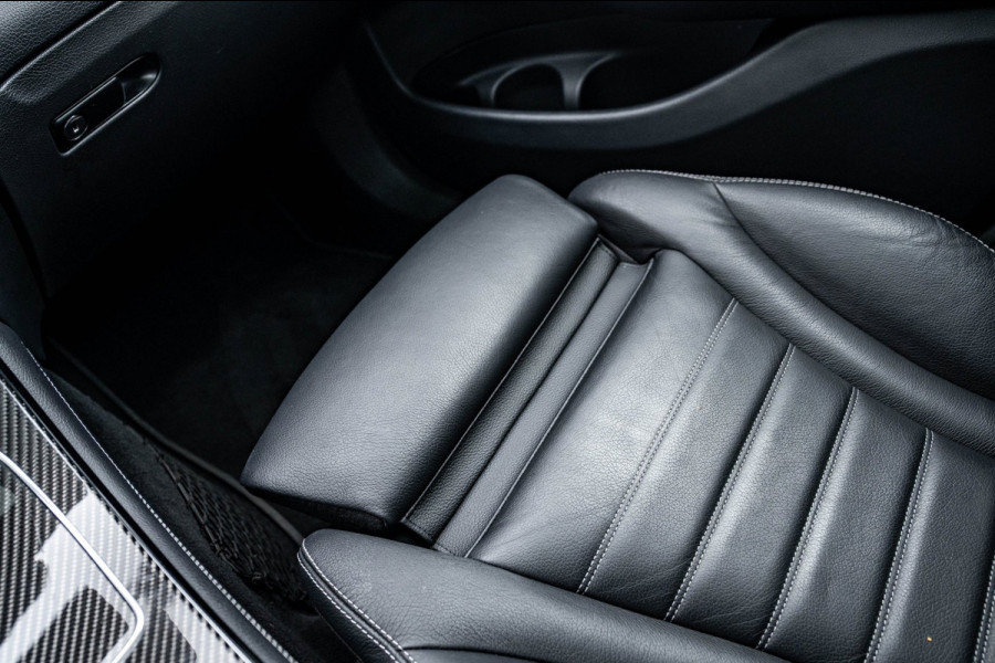 Mercedes-Benz GLC 300 4MATIC Premium Plus Panoramadak I Trekhaak I Burmester I Led I Vol leder I HeadUp I Dealeronderhouden