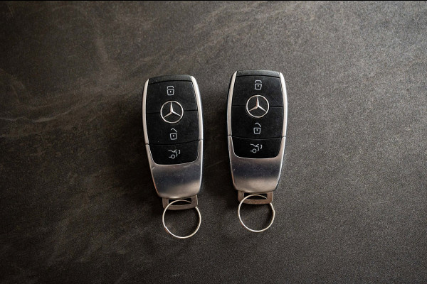 Mercedes-Benz GLC 300 4MATIC Premium Plus Panoramadak I Trekhaak I Burmester I Led I Vol leder I HeadUp I Dealeronderhouden