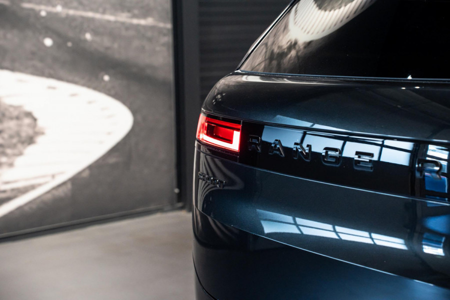 Land Rover Range Rover Sport D250 HSE Dynamic Stealth *Panorama / Meridian / Stoelventilatie / HUD / Keyless / Surround-view*