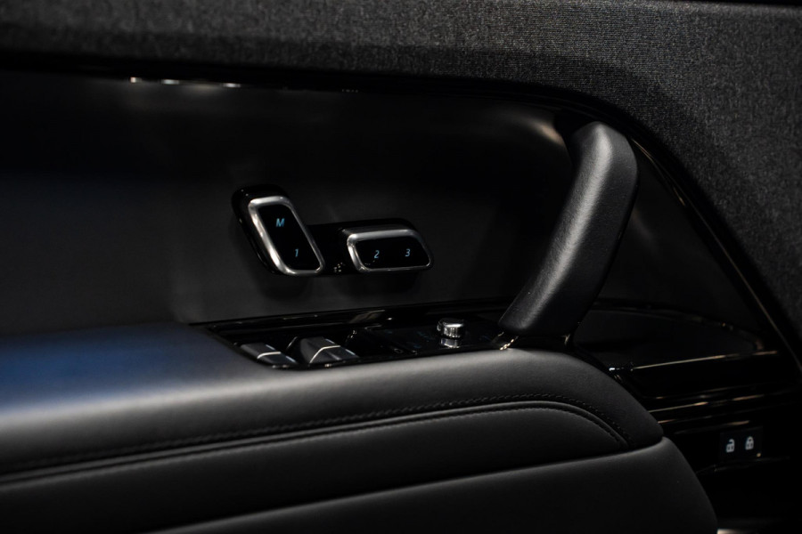 Land Rover Range Rover Sport D250 HSE Dynamic Stealth *Panorama / Meridian / Stoelventilatie / HUD / Keyless / Surround-view*