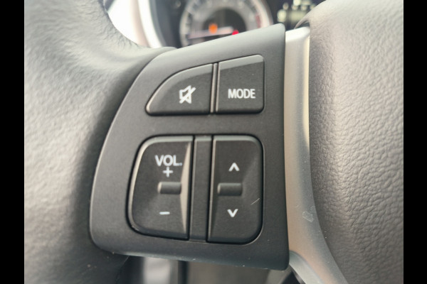 Suzuki Vitara 1.4 Boosterjet Select Rhino Edition Smart Hybrid uit 2025 Rijklaar + Fabrieksgarantie Henk Jongen Auto's in Helmond,  al 50 jaar service zoals 't hoort!