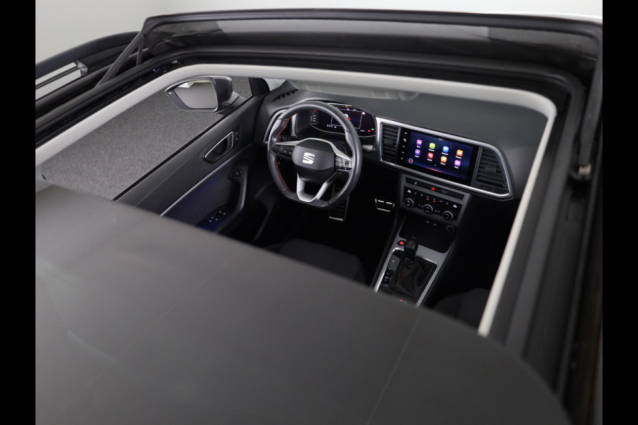 Seat Ateca 1.5 TSI Xperience Business Intense 150pk DSG | Panoramadak | Parkeersensoren achter | Cruise control adaptief | 18 inch lichtmetaal velgen | Achteruitrijcamera