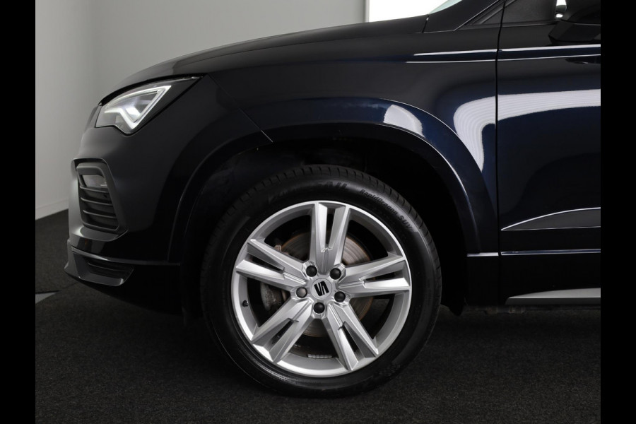 Seat Ateca 1.5 TSI Xperience Business Intense 150pk DSG | Panoramadak | Parkeersensoren achter | Cruise control adaptief | 18 inch lichtmetaal velgen | Achteruitrijcamera