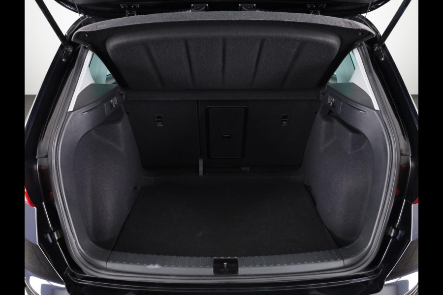 Seat Ateca 1.5 TSI Xperience Business Intense 150pk DSG | Panoramadak | Parkeersensoren achter | Cruise control adaptief | 18 inch lichtmetaal velgen | Achteruitrijcamera