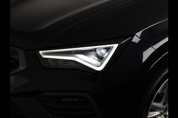Seat Ateca 1.5 TSI Xperience Business Intense 150pk DSG | Panoramadak | Parkeersensoren achter | Cruise control adaptief | 18 inch lichtmetaal velgen | Achteruitrijcamera