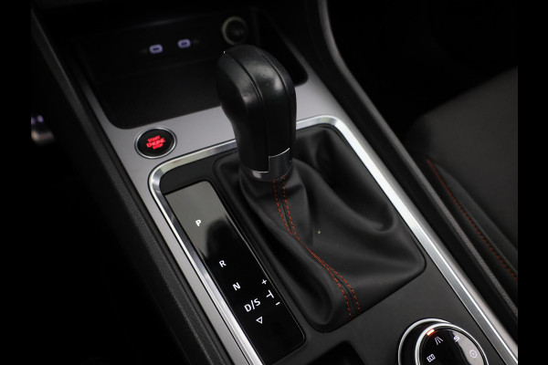 Seat Ateca 1.5 TSI Xperience Business Intense 150pk DSG | Panoramadak | Parkeersensoren achter | Cruise control adaptief | 18 inch lichtmetaal velgen | Achteruitrijcamera