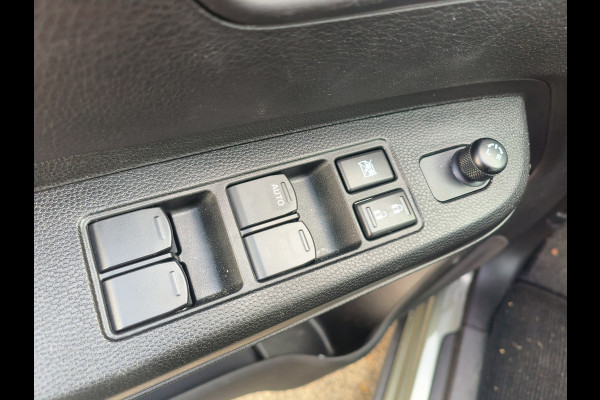 Suzuki Ignis 1.2 Smart Hybrid Style uit 2024 Rijklaar + Fabrieksgarantie Henk Jongen Auto's in Helmond,  al 50 jaar service zoals 't hoort!