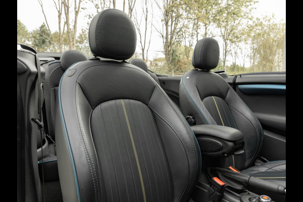 MINI Cabrio 1.5 Cooper - Sidewalk Edition - Yours Leder - Stoelverwarming