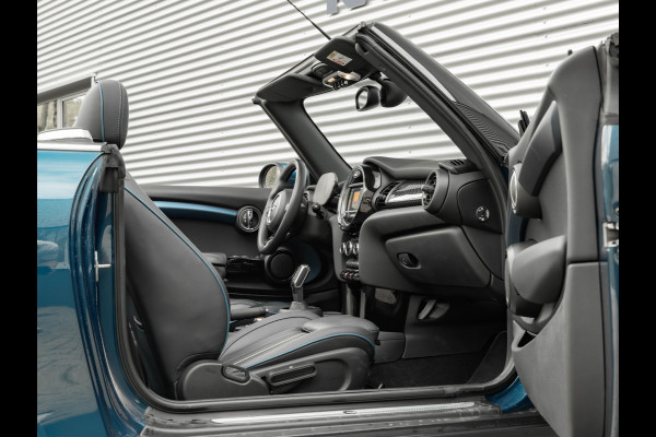 MINI Cabrio 1.5 Cooper - Sidewalk Edition - Yours Leder - Stoelverwarming
