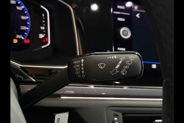 Volkswagen Polo 1.0 TSI Style Black Edition Business | Matrix LED | IQ.Light |CarPlay | Stoelverwarming | ACC | Camera | Trekhaak