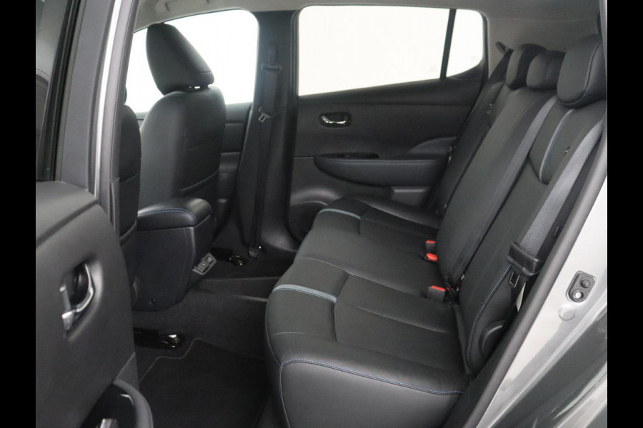 Nissan LEAF e+ Tekna 62 kWh | SOH 89.4% | Leder | Stuur/stoel verwarming | 360 camera | Adaptive cruise | Carplay | BOSE sound | Climate control | Dodehoek detectie | Full LED | Trekhaak |