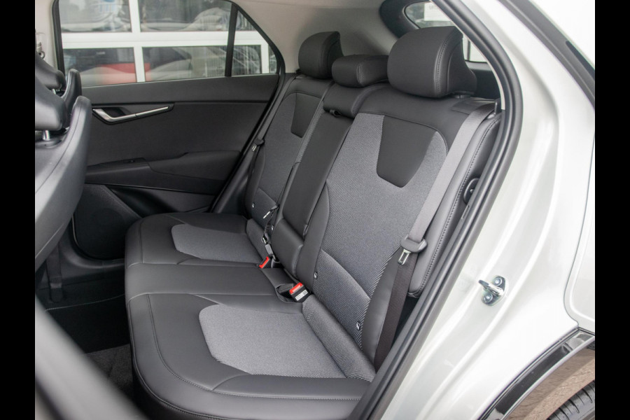 Kia Niro 1.6 GDi Hybrid DynamicPlusLine | Actieprijs* | Navi. | Clima. | Adapt. Cruise. | Parkeersensoren | Achteruitrijcamera | Bekleding In Lederlook | Dodehoekassistentie | Schuif-/Kanteldak | Stoel&Stuur Verwarming