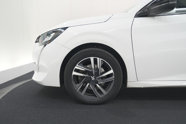 Peugeot 208 PureTech 100 Allure | Apple Carplay | Parkeersensoren | Lichtmetalen velgen