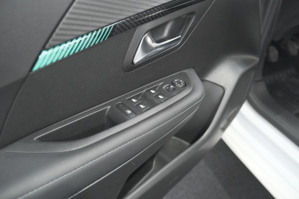 Peugeot 208 PureTech 100 Allure | Apple Carplay | Parkeersensoren | Lichtmetalen velgen