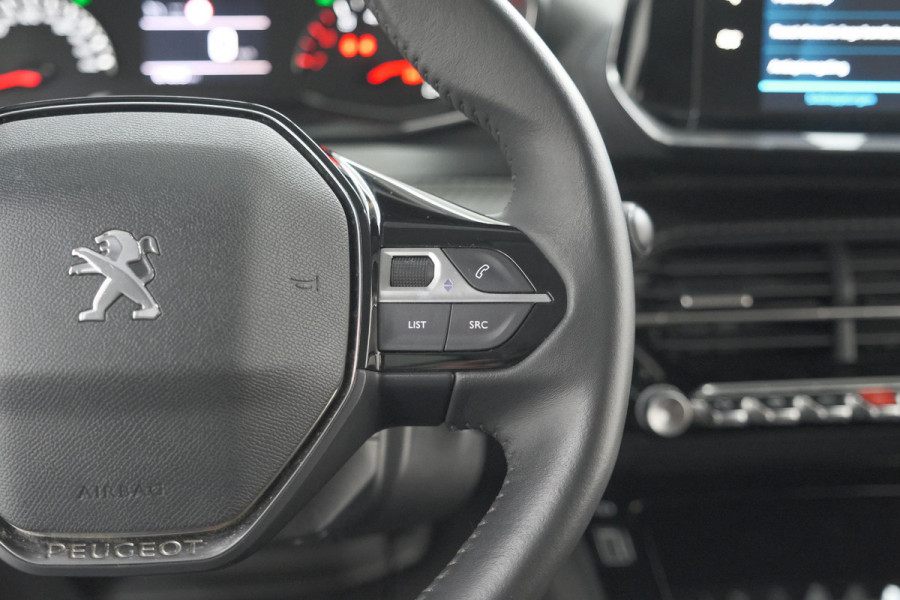 Peugeot 208 PureTech 100 Allure | Apple Carplay | Parkeersensoren | Lichtmetalen velgen