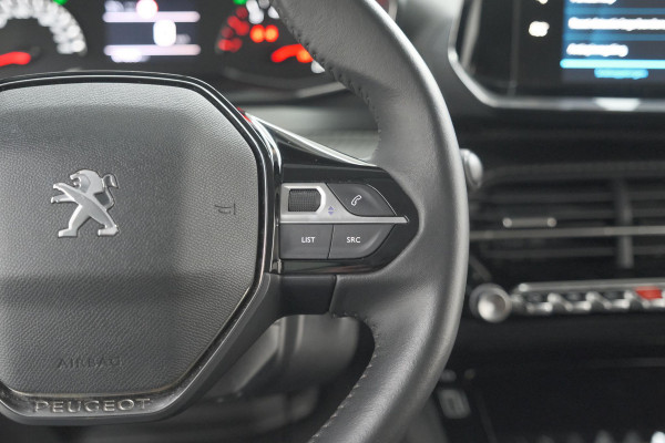 Peugeot 208 PureTech 100 Allure | Apple Carplay | Parkeersensoren | Lichtmetalen velgen