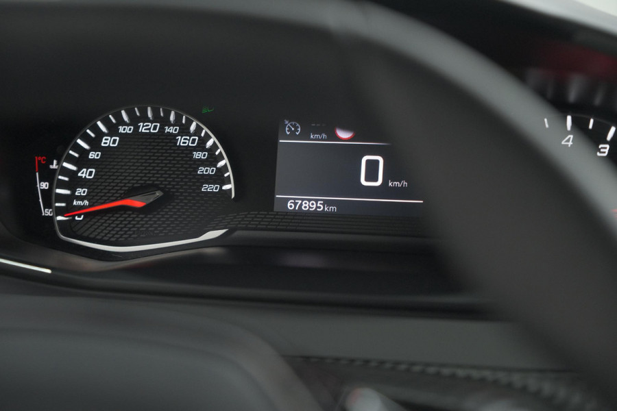 Peugeot 208 PureTech 100 Allure | Apple Carplay | Parkeersensoren | Lichtmetalen velgen