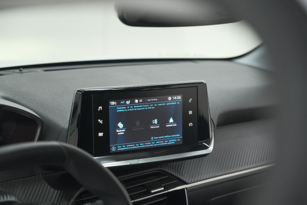 Peugeot 208 PureTech 100 Allure | Apple Carplay | Parkeersensoren | Lichtmetalen velgen