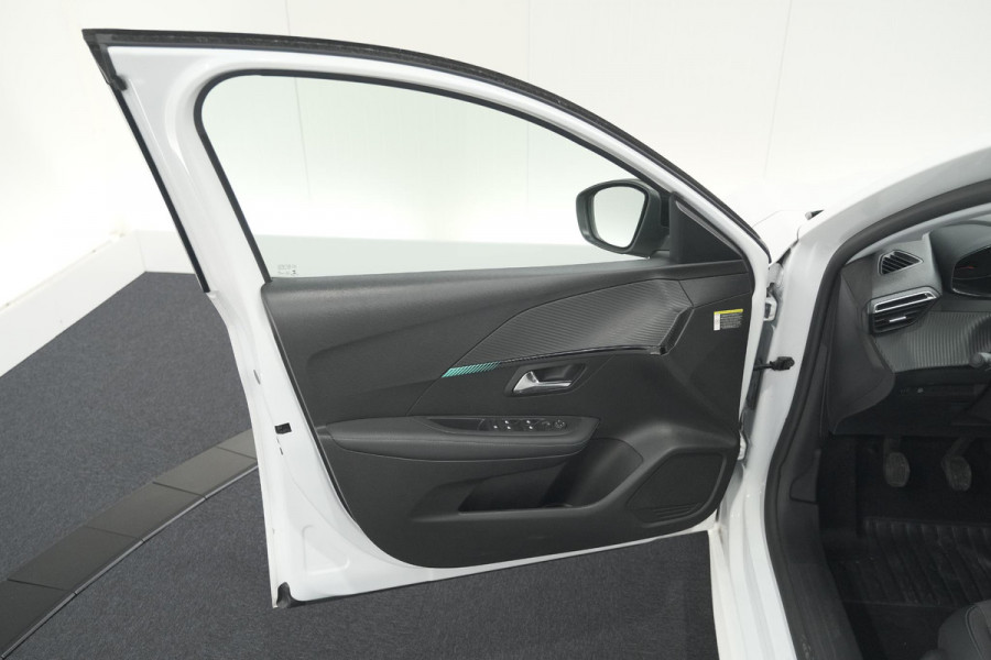 Peugeot 208 PureTech 100 Allure | Apple Carplay | Parkeersensoren | Lichtmetalen velgen