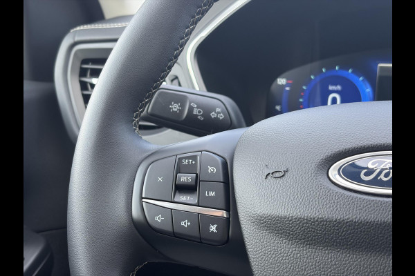 Ford Kuga 2.5 PHEV Vignale | Elektrisch wegklapbare trekhaak | Volledig lederen Interieur | Winter Pack.