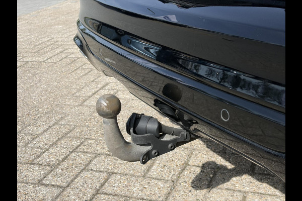Ford Kuga 2.5 PHEV Vignale | Elektrisch wegklapbare trekhaak | Volledig lederen Interieur | Winter Pack.