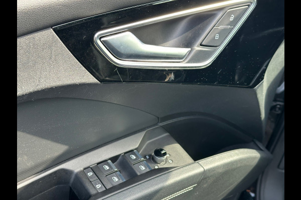 Audi Q4 e-tron 40 Launch edition Advanced Plus 77 kWh SOH 87%|STOELVERW|PANORAMADAK