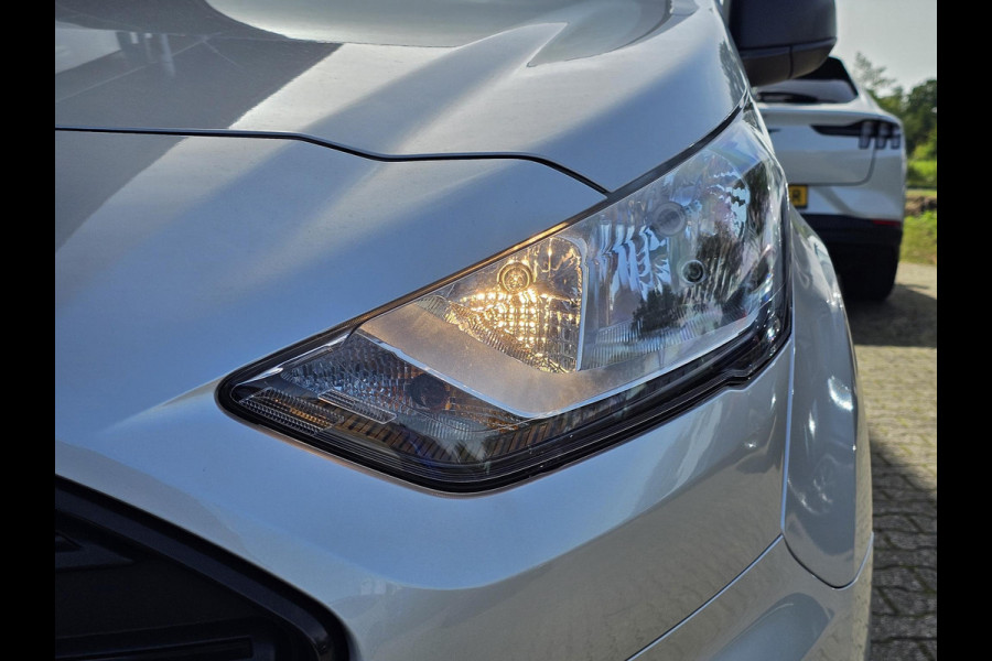 Ford Transit Connect 1.5 EcoBlue L1 Trend | Navigatie | Camera | Laadvloer | Betimmering