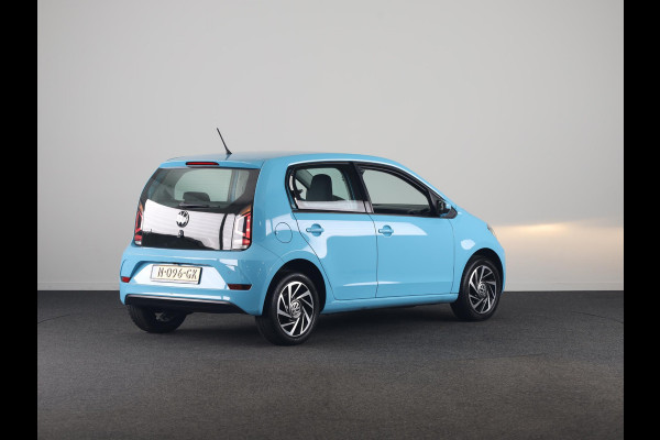 Volkswagen up! 1.0 Move 65pk | Arconditioning (automatisch) | Stoelverwarming | Verwarmbare voorstoelen | Achteruitrij camera