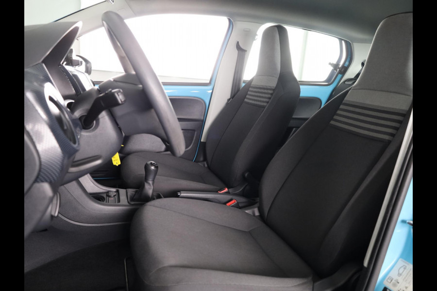 Volkswagen up! 1.0 Move 65pk | Arconditioning (automatisch) | Stoelverwarming | Verwarmbare voorstoelen | Achteruitrij camera